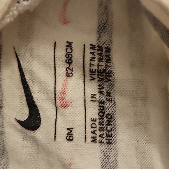 Onesie - Picture 3 of 3